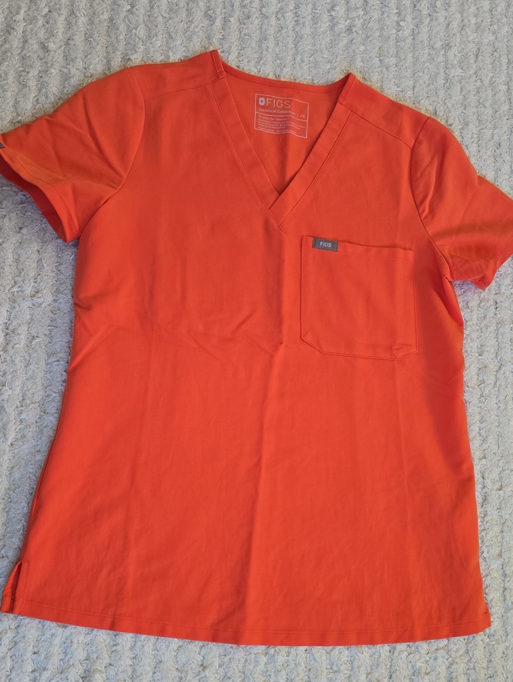 XS Sunset Orange Figs One Pocket Scrub Top